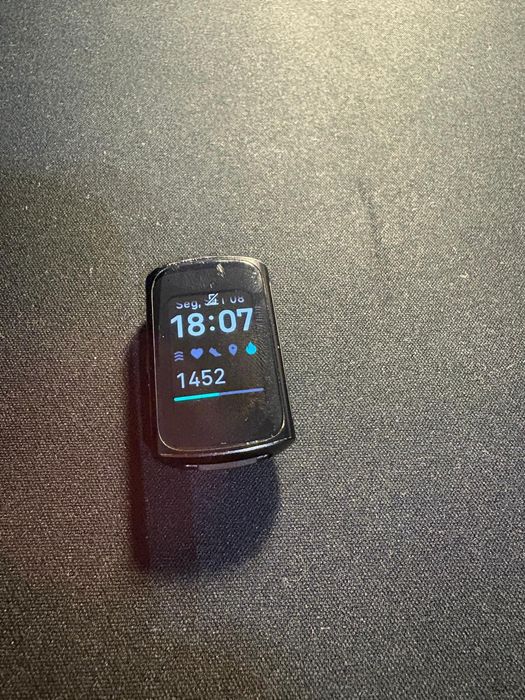 Fitbit Charge 6 (como novo)