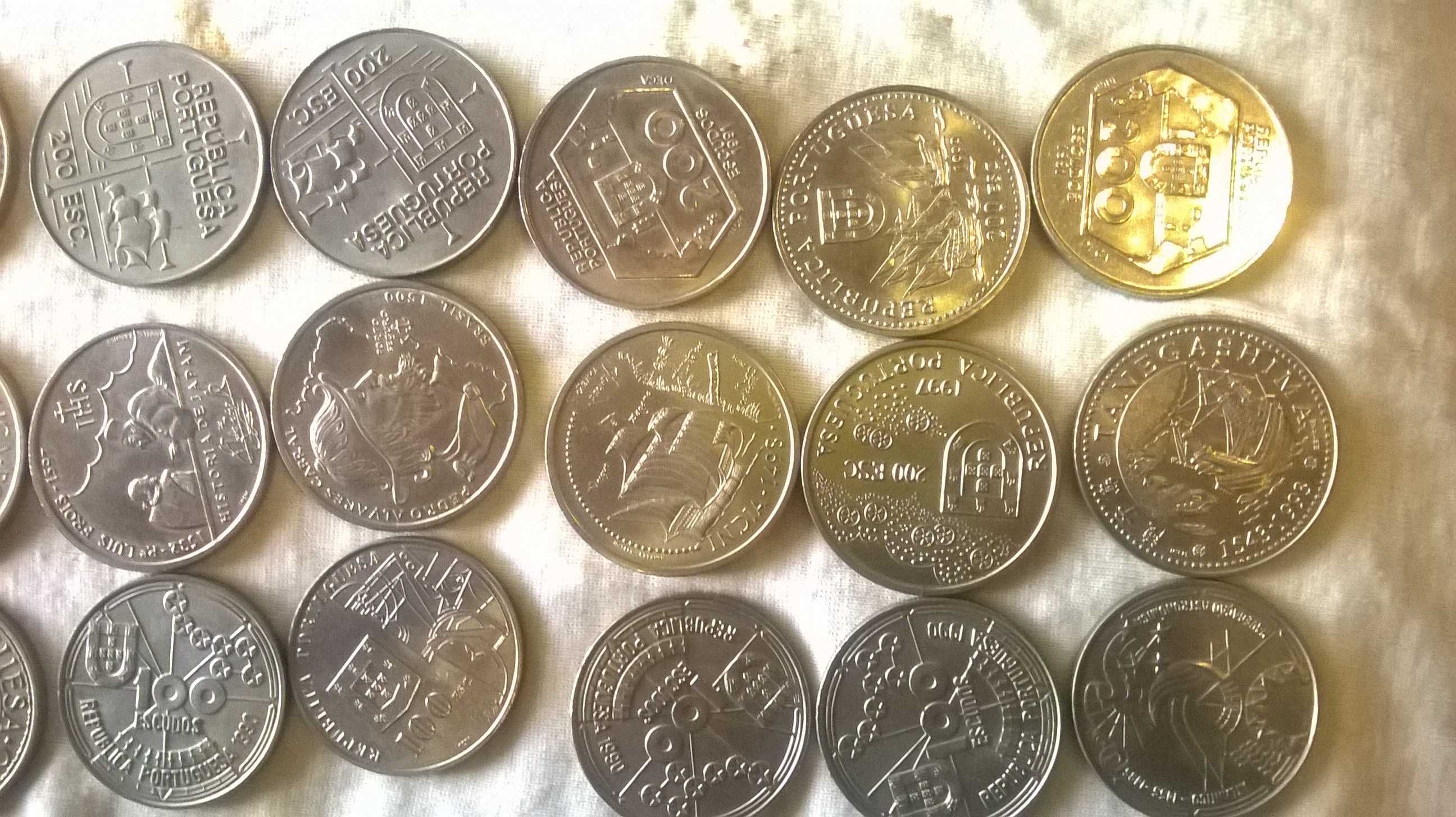 Moedas comemorativas 200 paus prata