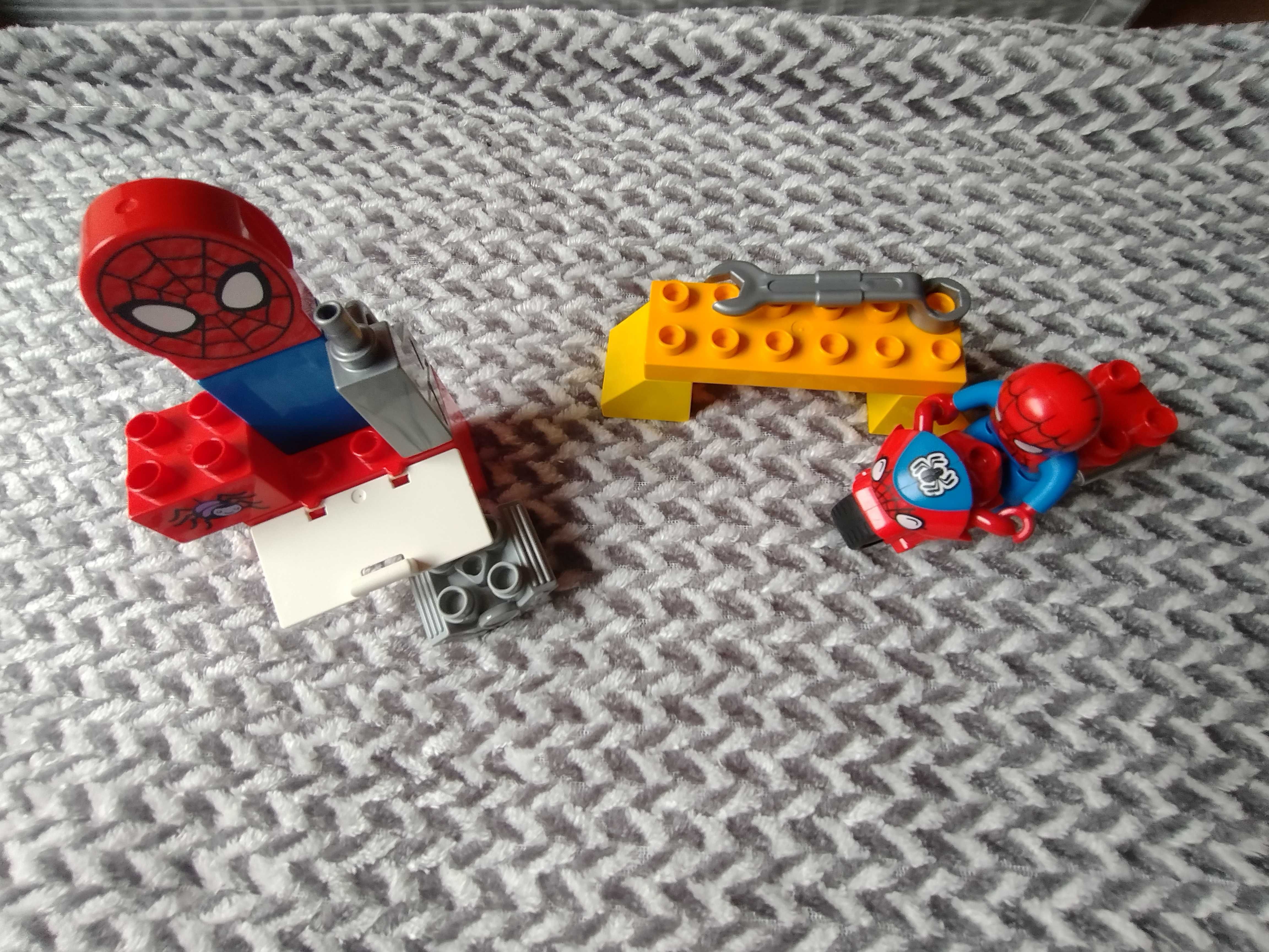 Lego Duplo 10607 Motocyklowy warsztat Spider Mana Spiderman