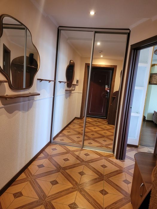 Оренда 2 км.кв.вул.Симоненка(Арсен,Епіцентр),новобудова,82 м.кв.,все є