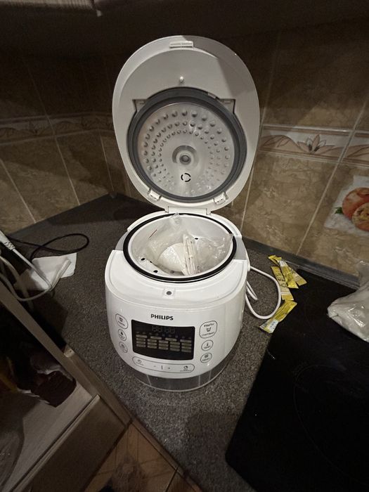 Мультиварка PHILIPS HD473i/03