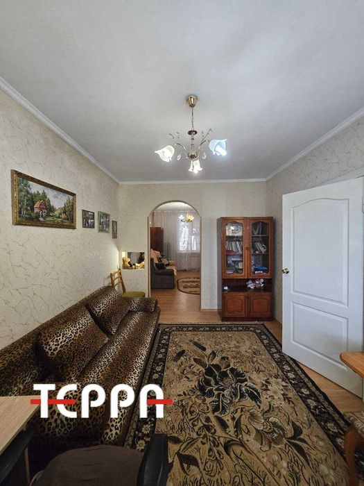 Продаж будинку з каміном та зимовим садом, Люцерна