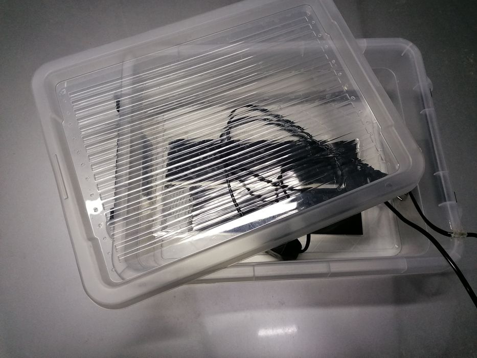 Mata grzewcza, pojemnik dla węża