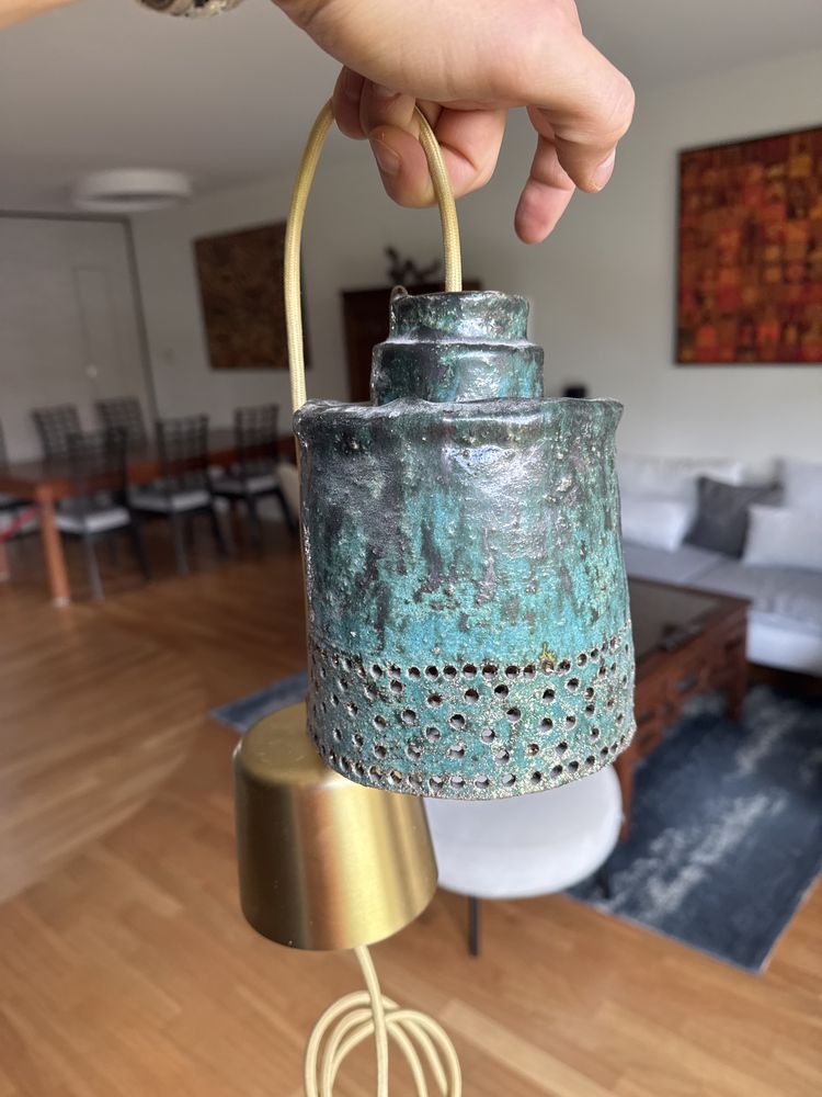 Lampa handmade ze złotym zwisem