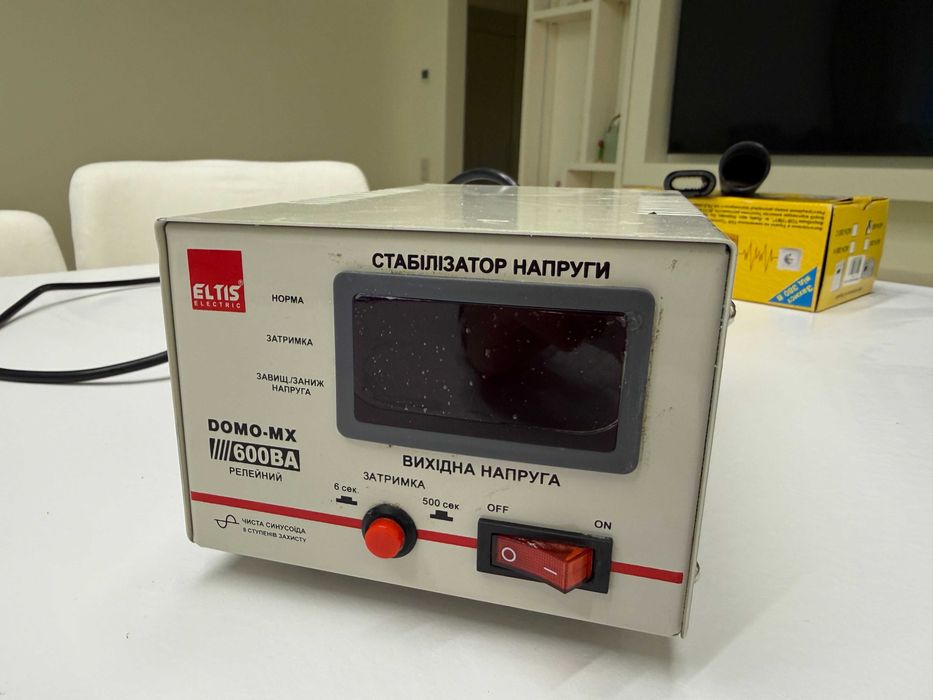 стабілізатор напруги DOMO-MX 600BA релейний. Був 1 рік у користуванні