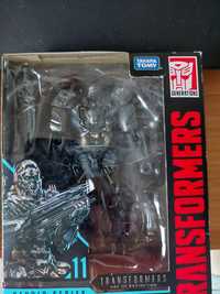 Transformers Studio Series 11 Lockdown