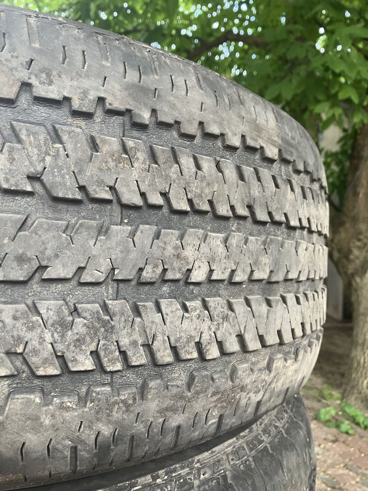 Шини Bridgestone 255/60R18, вживані