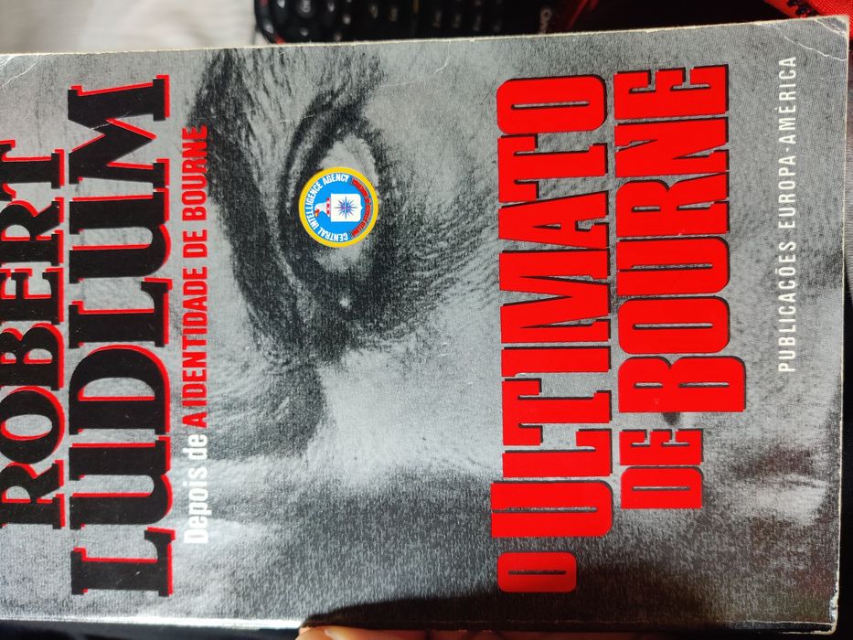 Susanna tamaro, robert ludlum