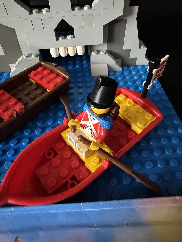 Lego kryjówka piratów piraci pirates 6279