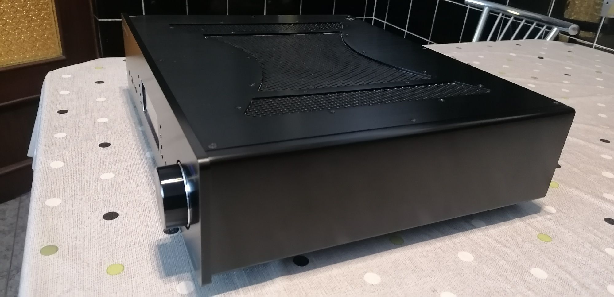 CAMBRIDGE AUDIO AZUR 851A wzmacniacz zintegrowanay
