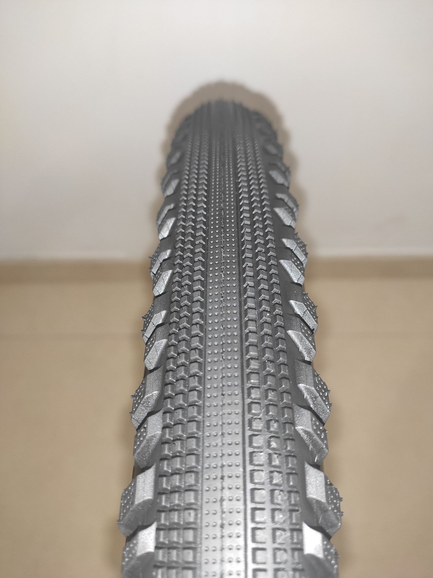 Pneus Schwalbe Hurricane 26x2.10"