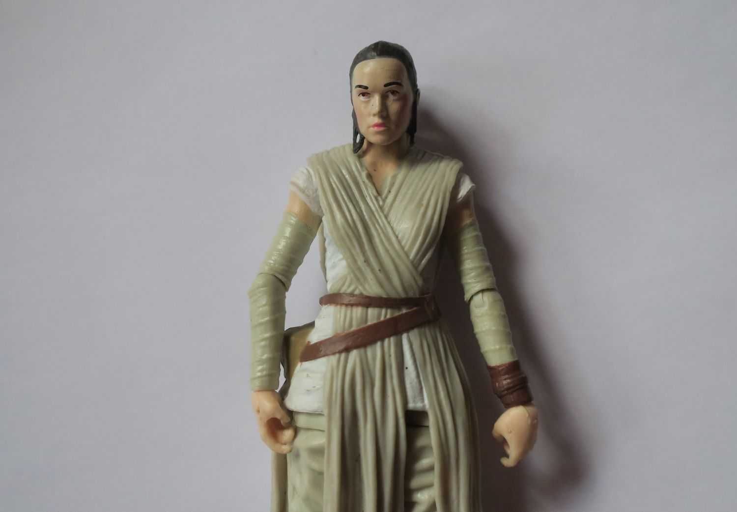 Figurka Rey Star Wars Gwiezdne Wojny Hasbro 14 cm