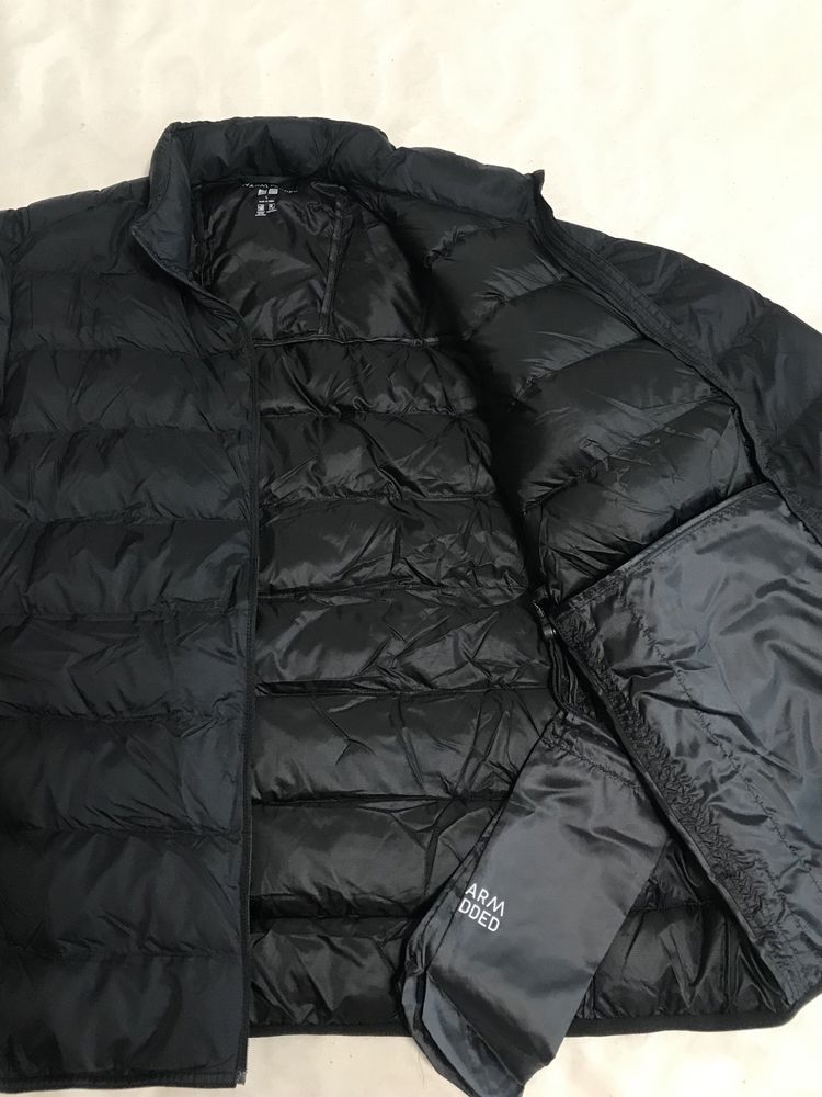 Продам чоловічу пухову куртку Uniqlo