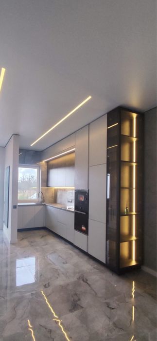 Кухні ,Меблі ,Гардеробні під замовлення