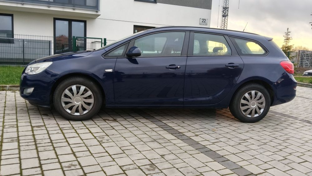 Opel Astra J // 2011 // 1.7 diesel