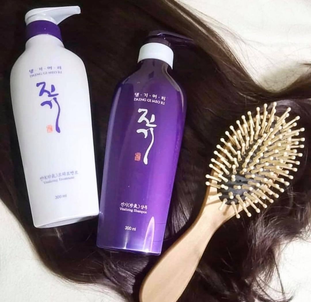 Daeng Gi Meo Ri Vitalizing Shampoo