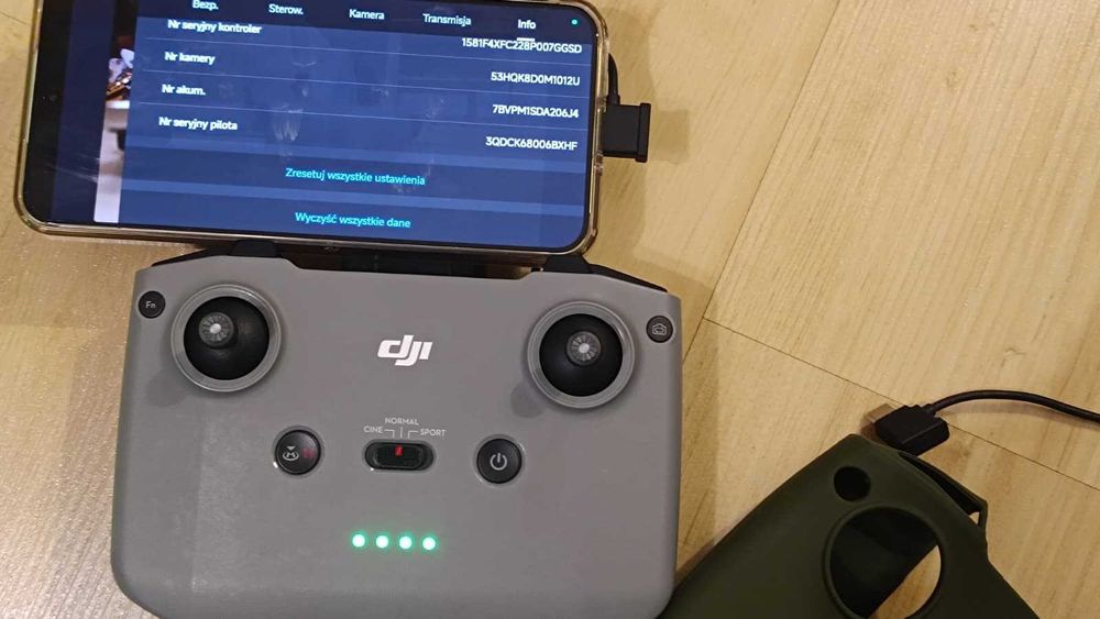 Kontroler pilot DJI RC 231 N1 - Mini 2 3 Air 2 2S Mavic 3 aparatura