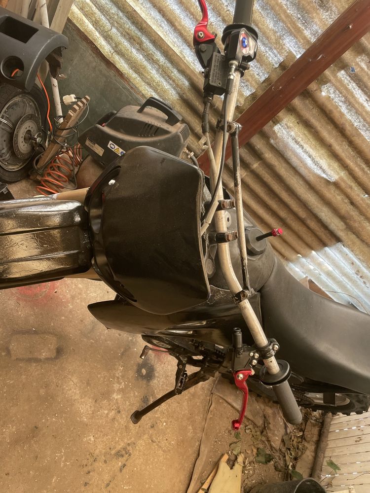 Troco por moto 4 250