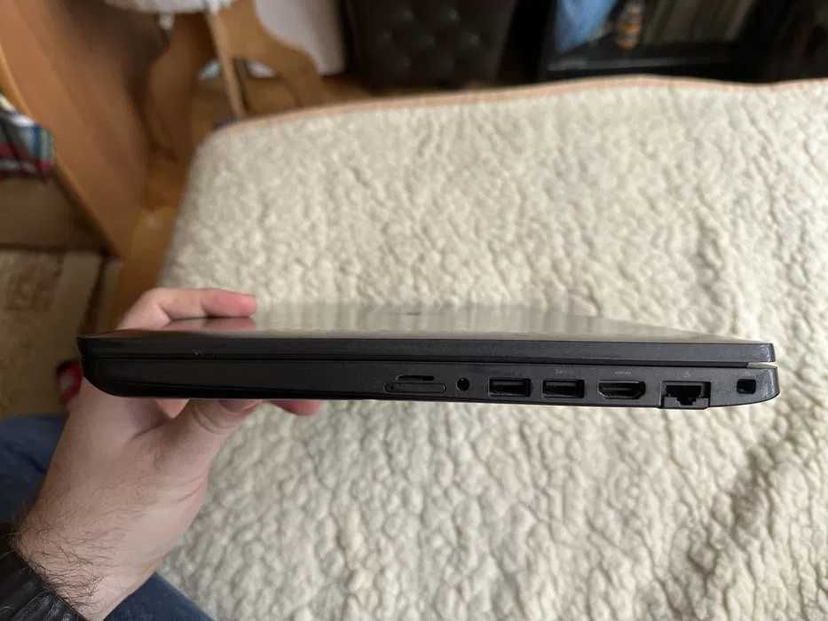 Laptop Dell Latitude 5500