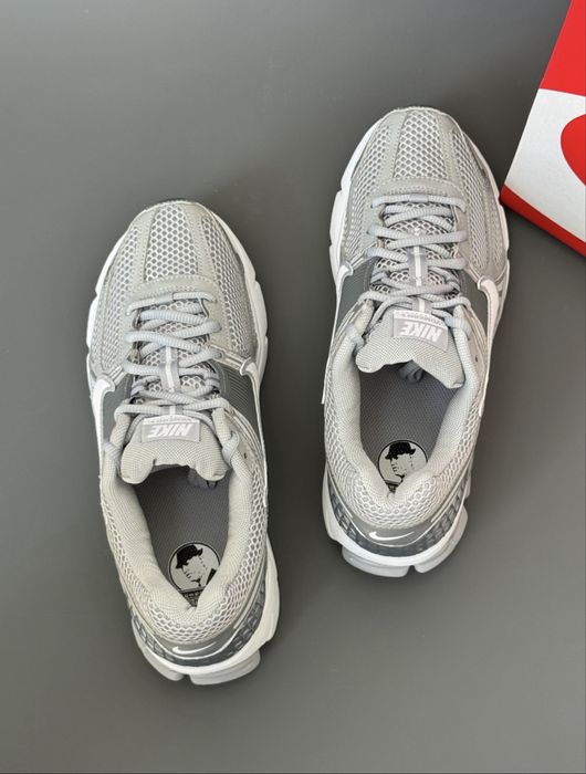 Оригінал Кросівки Nike Air Zoom Vomero 5 Cool Grey найк вомеро металік