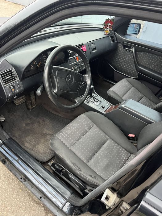 Продам Мерседес С2002