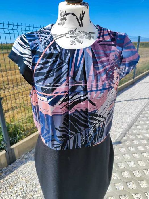 Wyprzedaż sukienka Papaya XL 42 wzorki odcięcie rękawek czarna fiolet