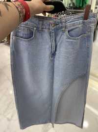 Спідниця джинсова довга з вирізом