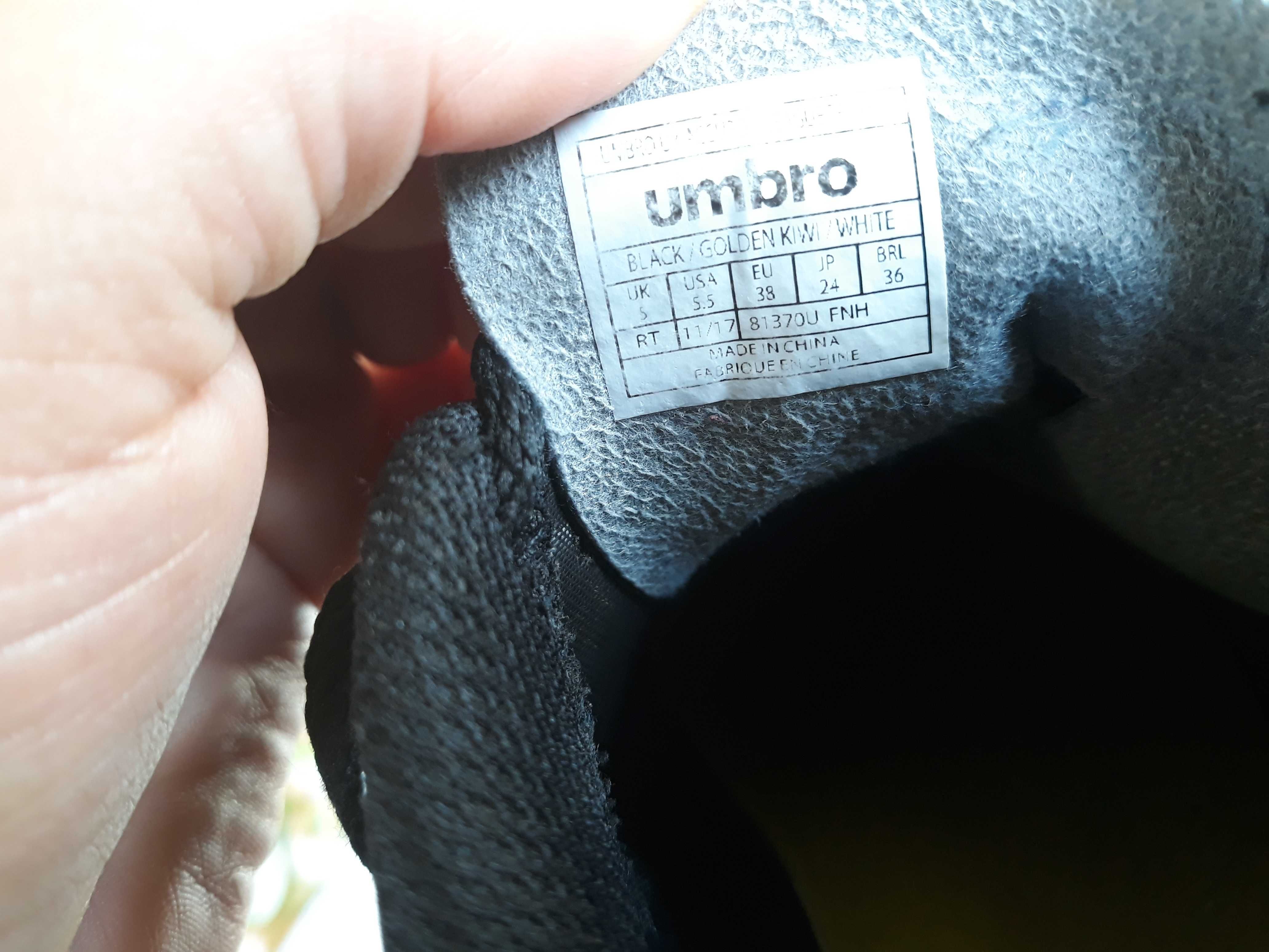 Buty firmy  umbro