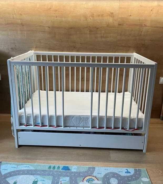 Łóżeczko dziecięce TIMI 120x60 cm z szufladą + materac GRATIS