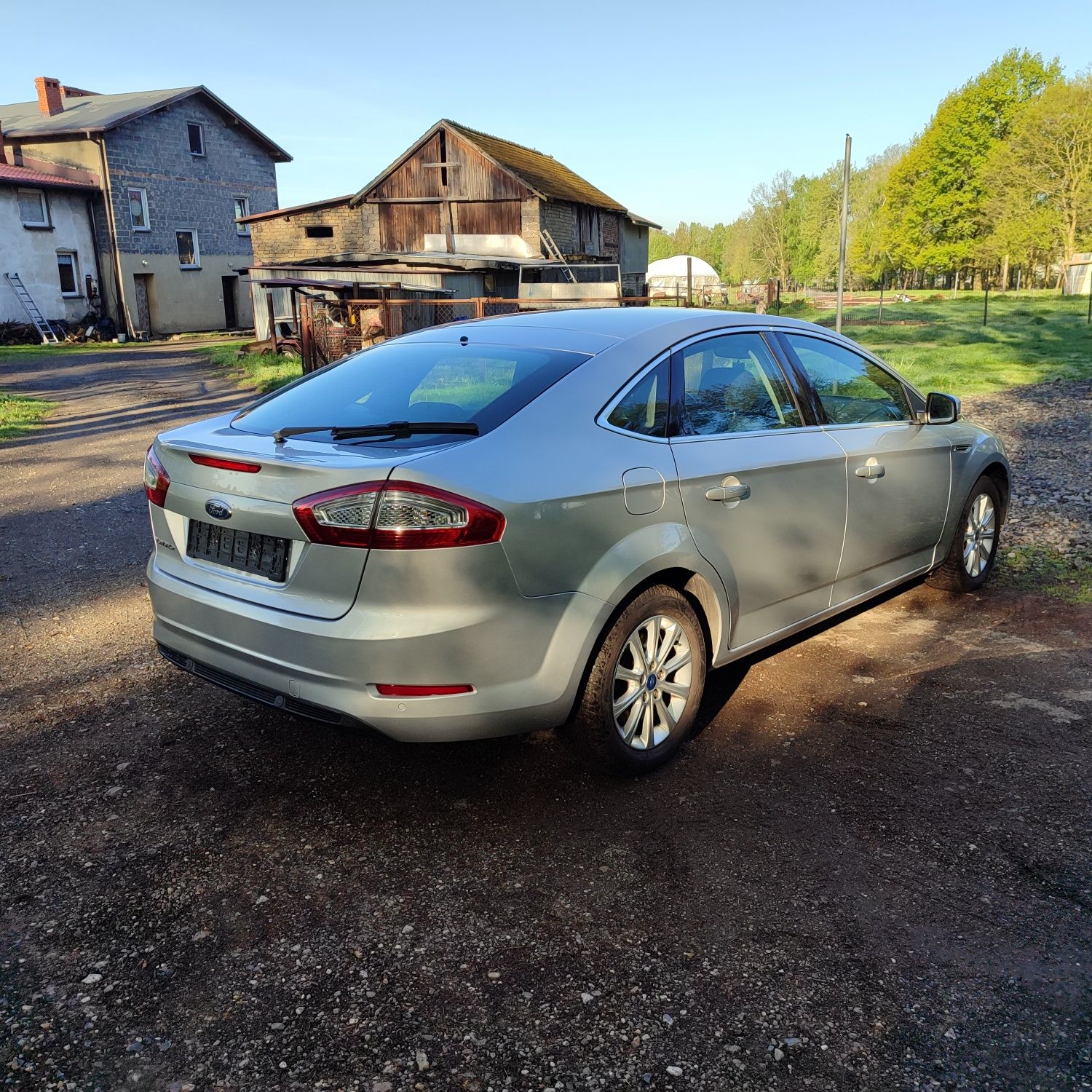 Ford Mondeo MK4 Lift Titanium Convers+ Navi Kamera LED Tempomat