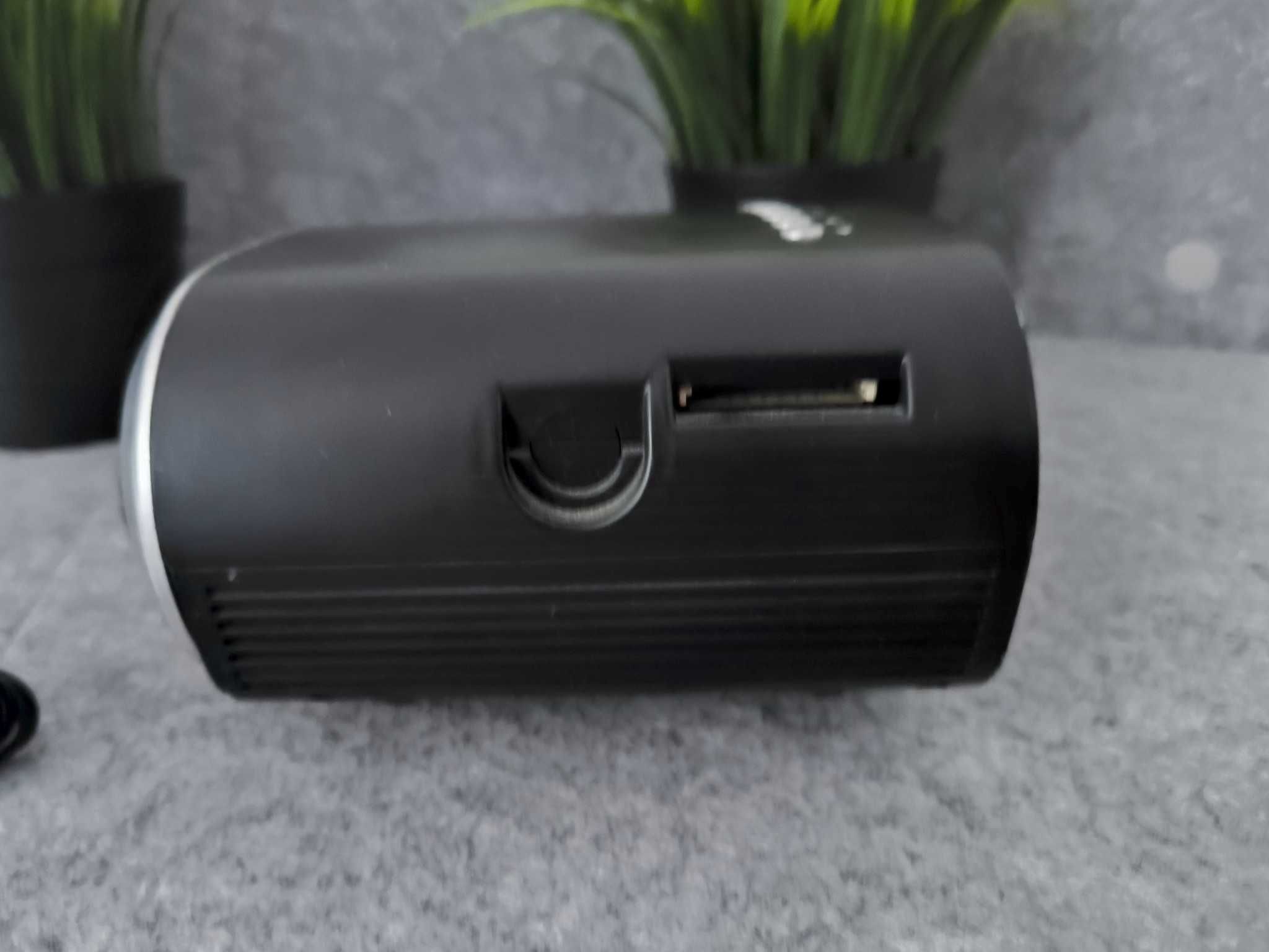 Przenośny Mini Projektor LED HDMI VGA – Idealny do domu!