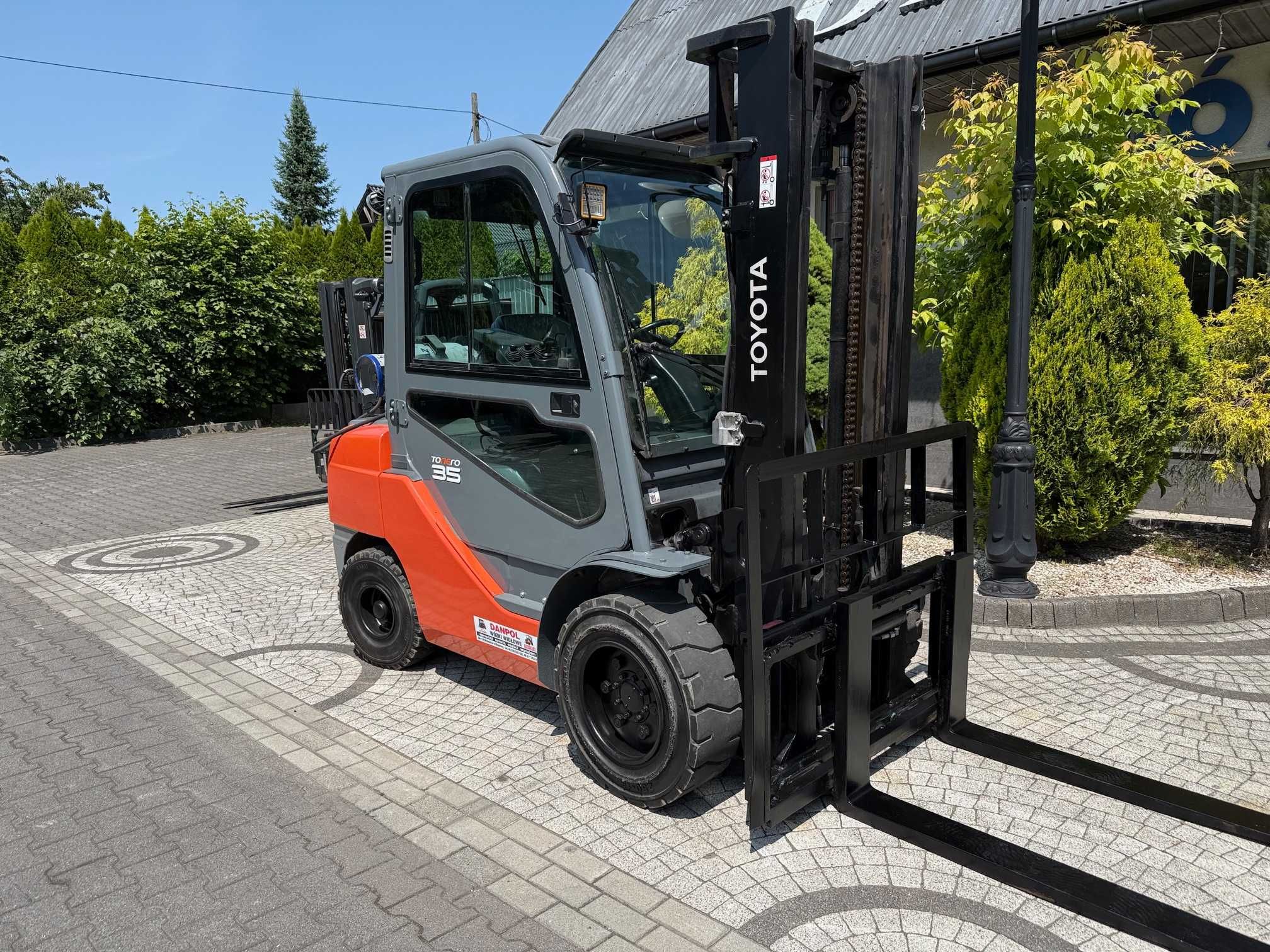 Wózek widłowy TOYOTA 8FGJF35 8FGF35 widlak kabina duplex 3t 3,5t