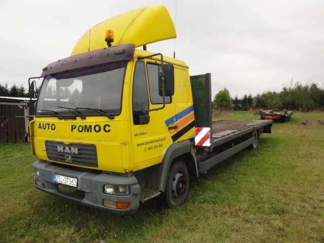 MAN le 220 C pomoc drogowa
