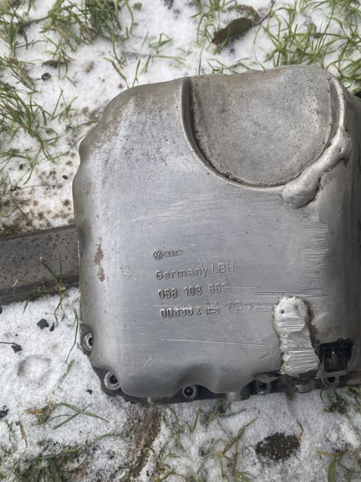 Піддон масляний Audi a6c5 1,8t.  058103603A, 058103603E