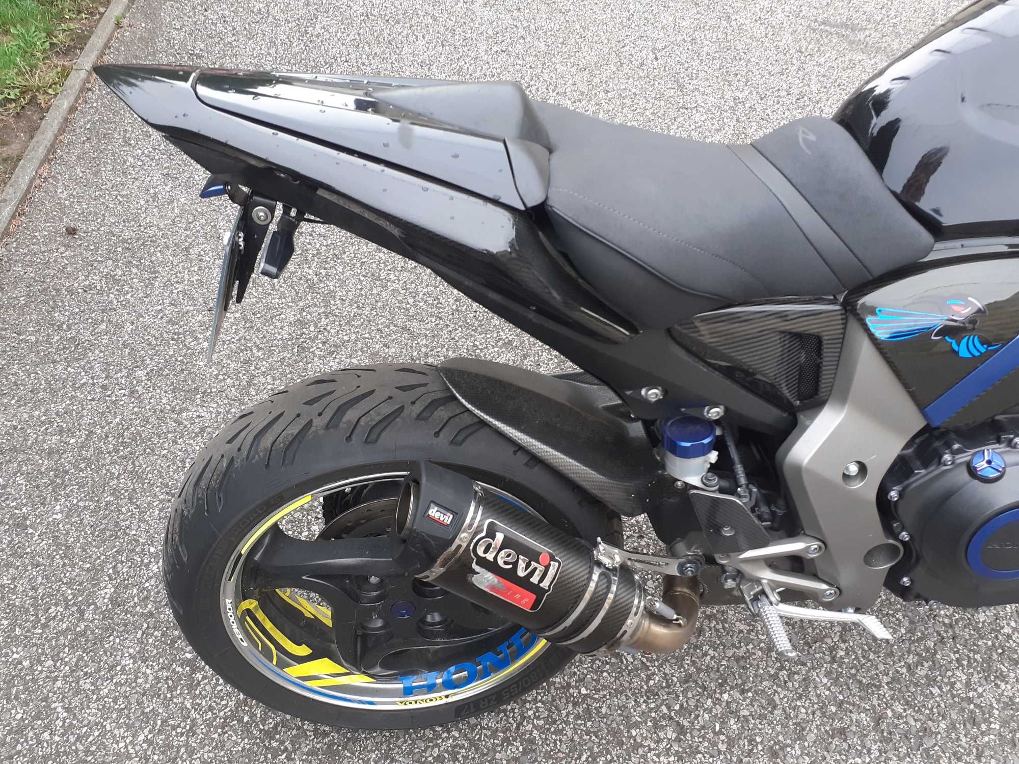 CB1000R z 2009 r ABS Devil Nowe Opony carbony wypasiona z ABSem