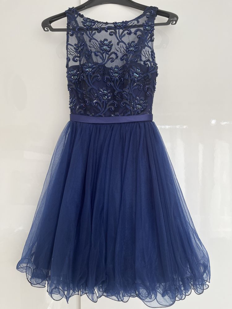 Chabrowa sukienka tiulowa damska Dioa Fashion r.S/M