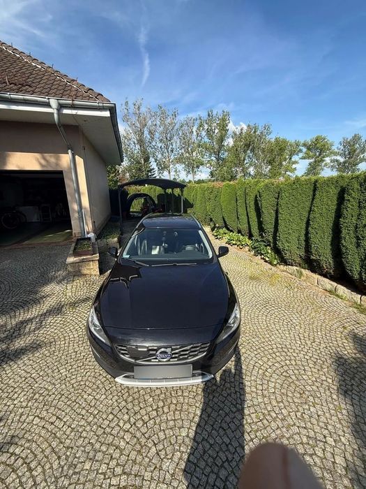 Volvo V60 Cross Country VOLVO V60CrossCountry D4 AWD, 2,4diesel, 5 cylindrów,190KM