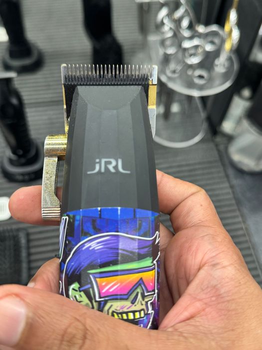 Máquina de corte JRl gold com base de carregamento