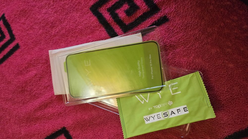 Скло захисне на телефон iPhone 15 pro max