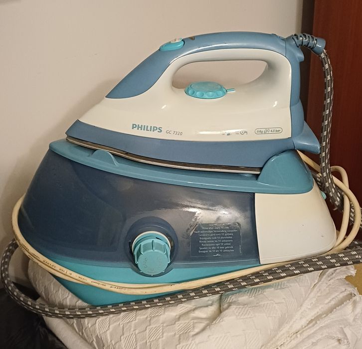 Ferro com caldeira Philips GC 7320