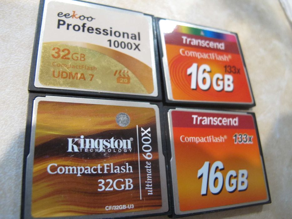 Карти памяті CF, SD, micro SD - 128GB, 256GB