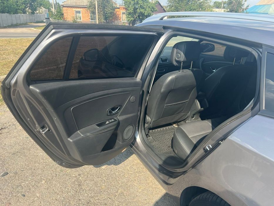 Меган 3 у відмінному стані