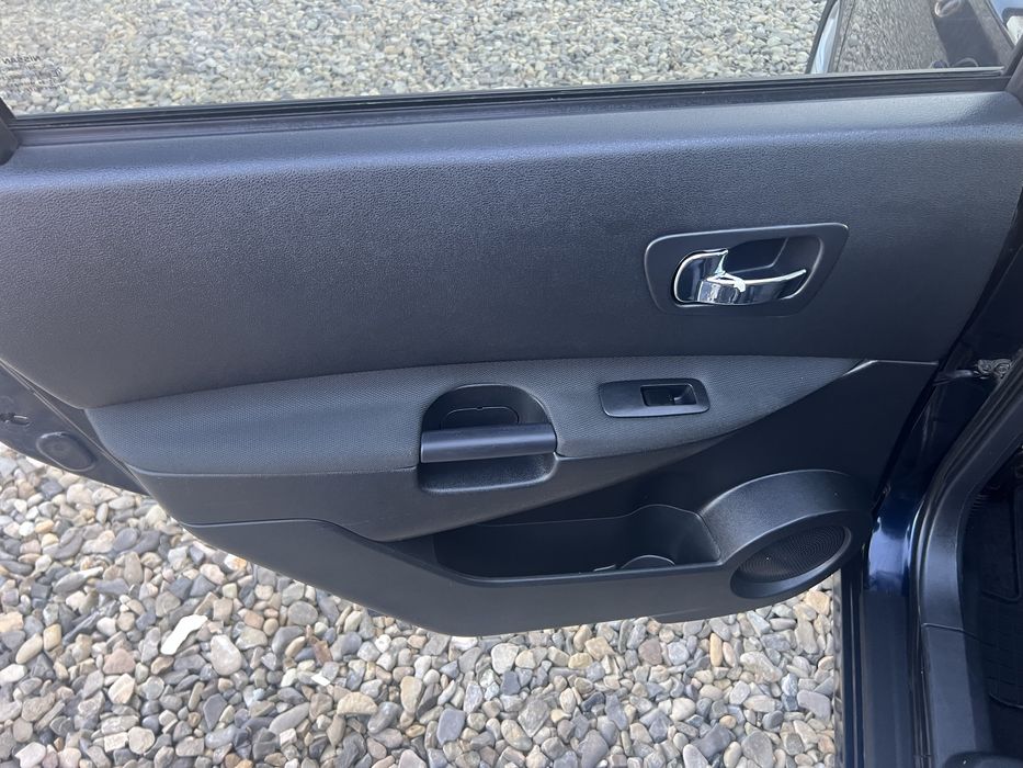 Свіжо пригнана машина , нісан кашкай +2