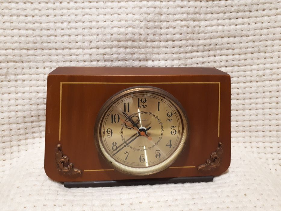 Часы настольные Янтарь СССР