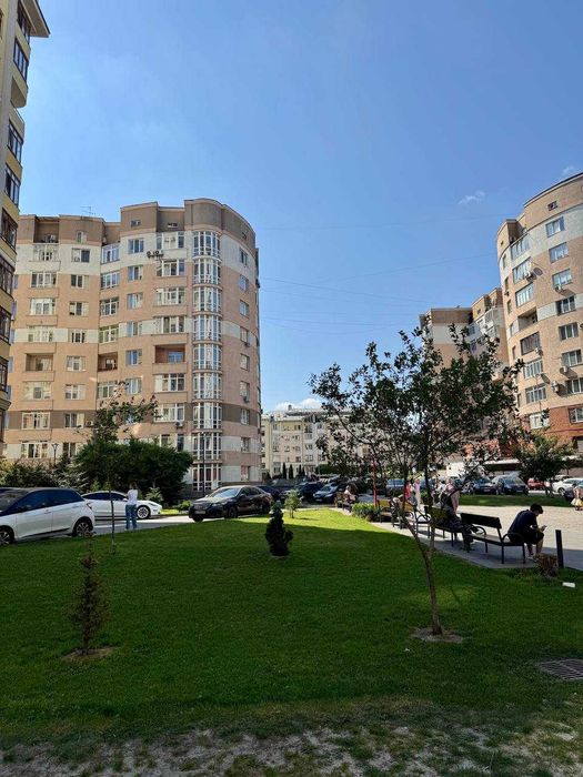 Продається елітна 3-кімнатна квартира в новобудові на Чорновола, 67