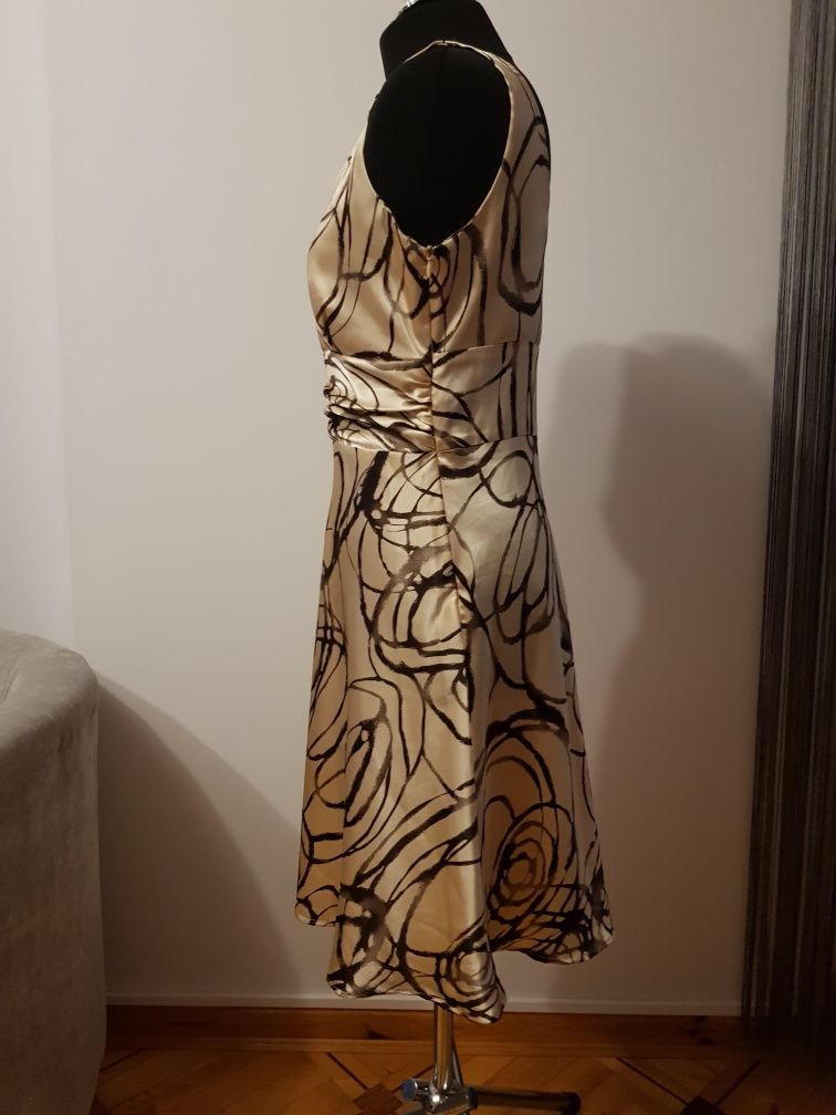 Letnia wizytowa sukienka rozmiar XL,  44
