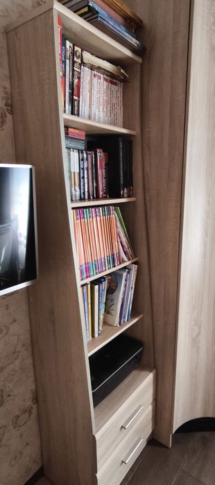 Продам мебель в комнату подростка