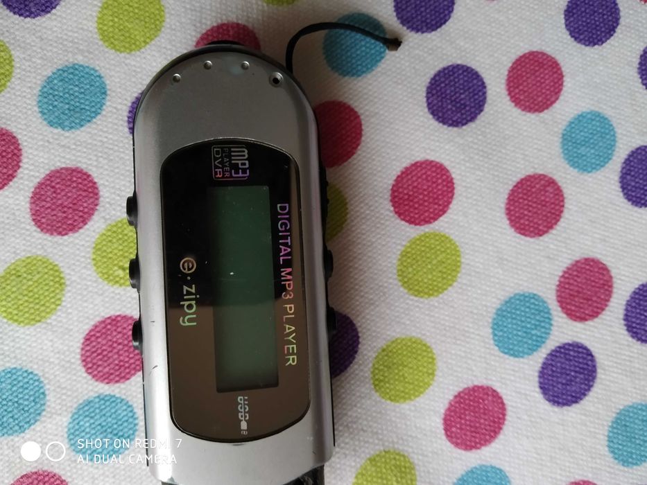 MP3 Zipy como novo