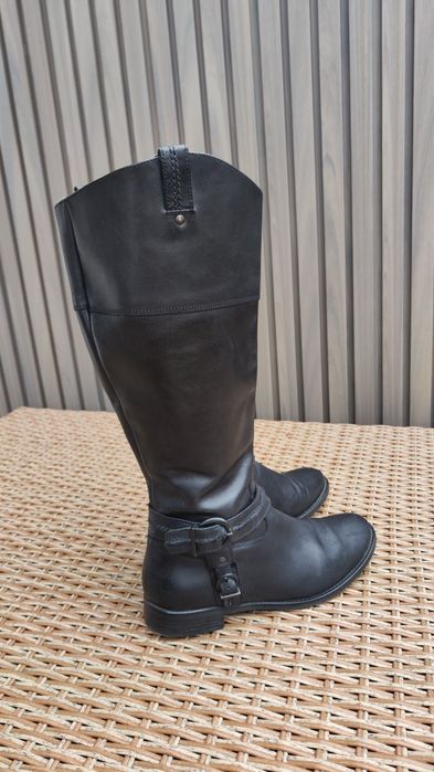 Wysokie czarne kozaki skórzane Aldo 39 klamerka
