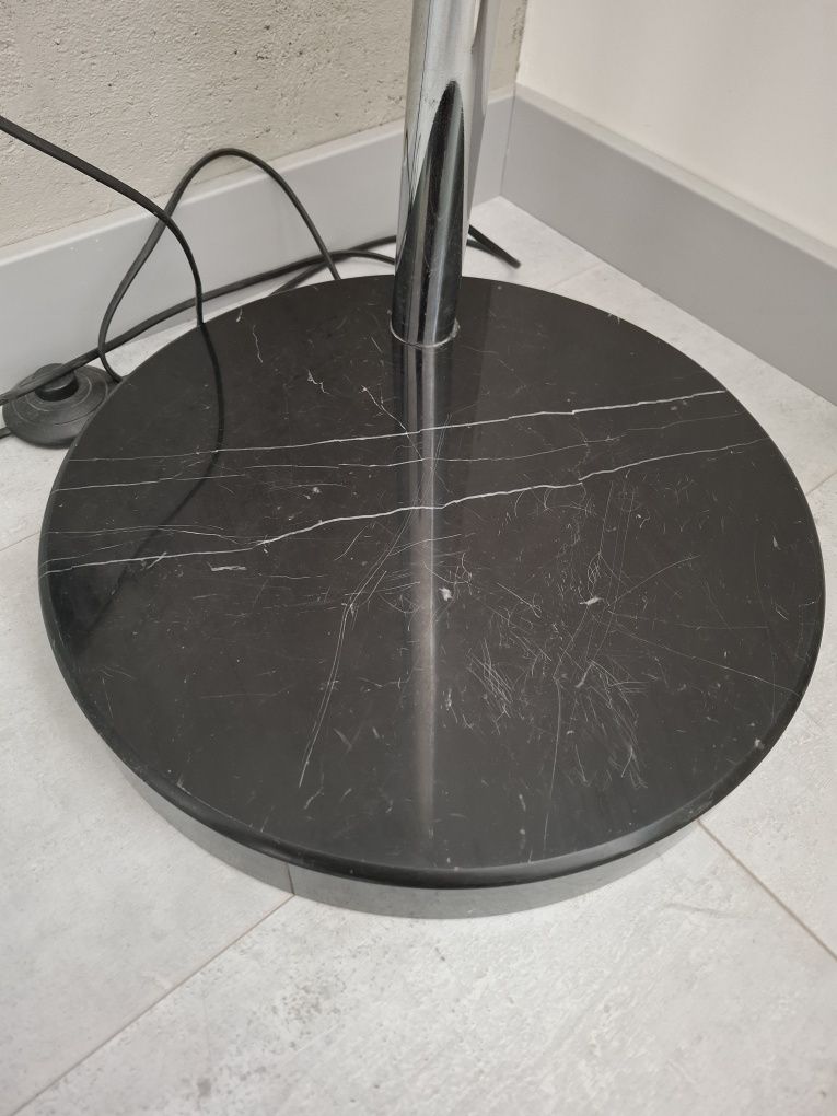 Lampa stojąca srebrna